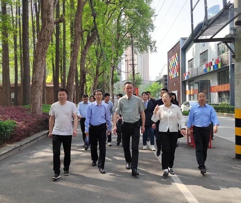 園區(qū)動態(tài) | 武漢市退役軍人事務(wù)局局長陳鵬一行調(diào)研三新軍創(chuàng)園地